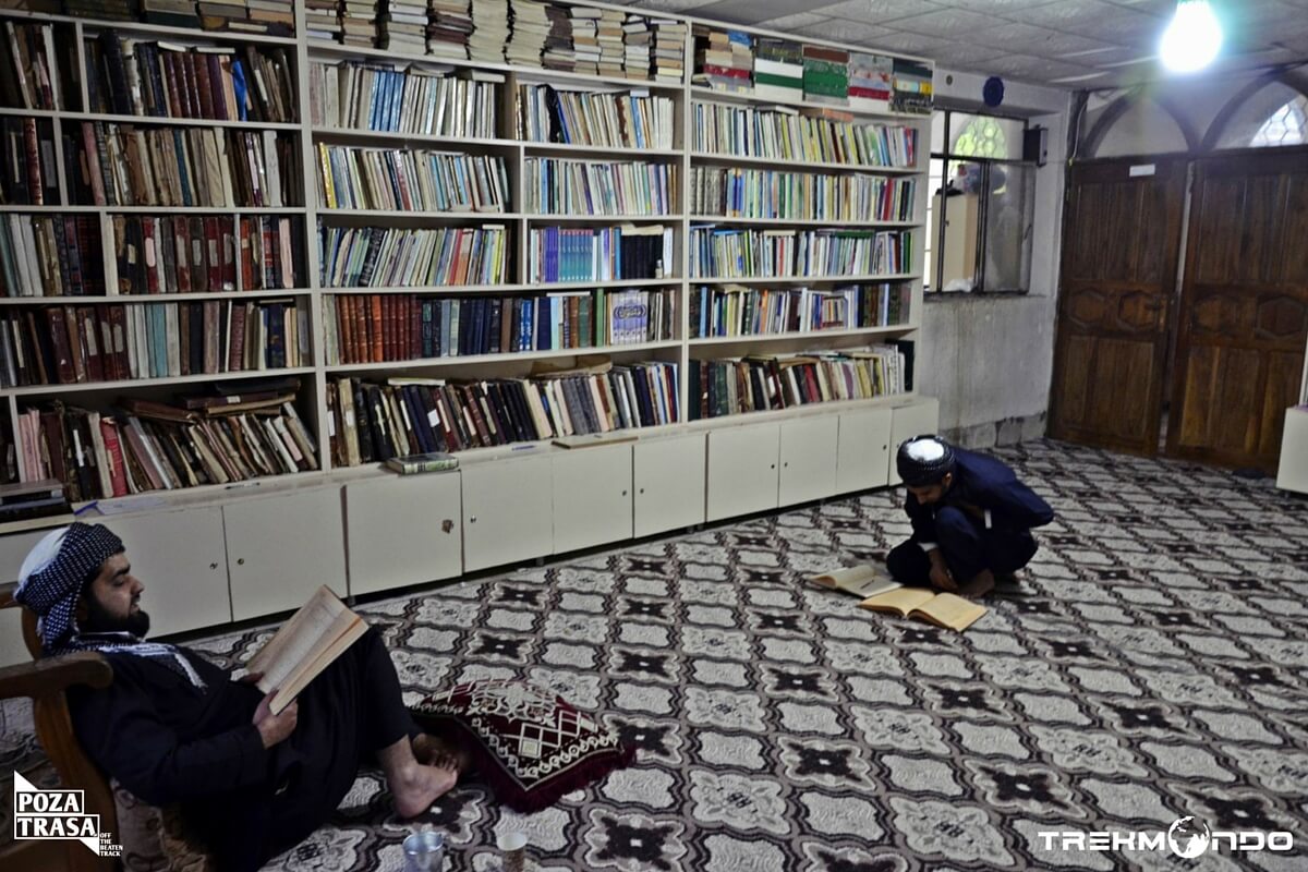 Czytanie Koranu. Czytanie Koranu.