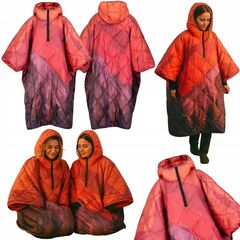 DH Garden - Poncho ocieplane pikowane 145x115 cm - wzór Czerwona Dolina